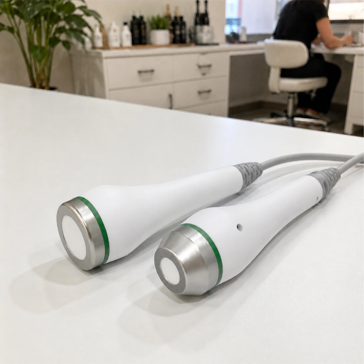 Mavethra Microwave RF Body Contouring System - detail 2