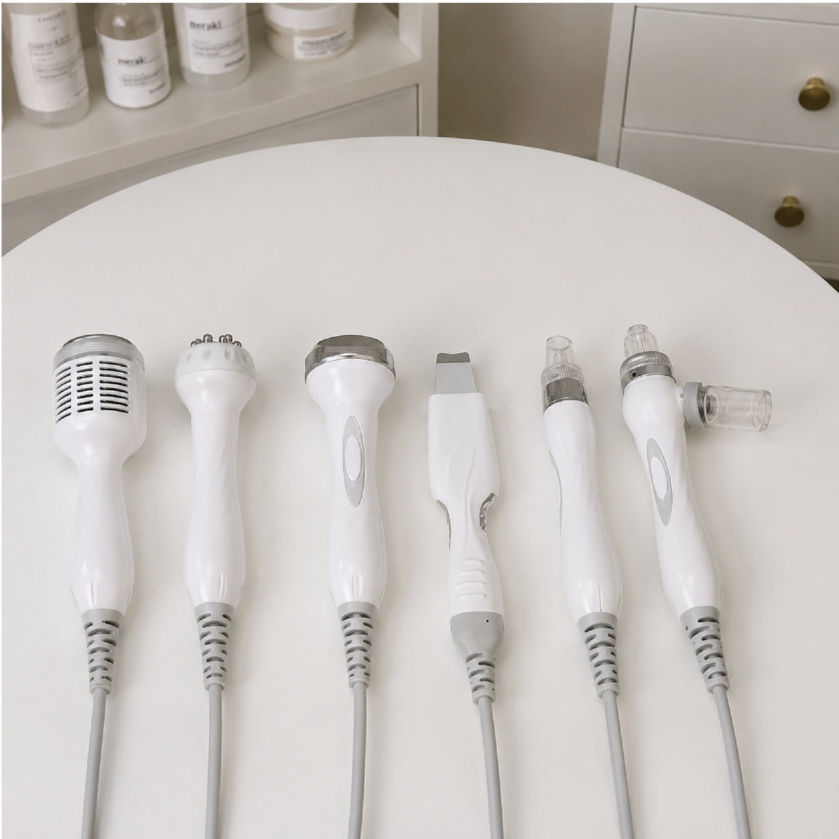 Aqelyza 4th Gen 7-in-1 Hydro Dermabrasion System - main image 5
