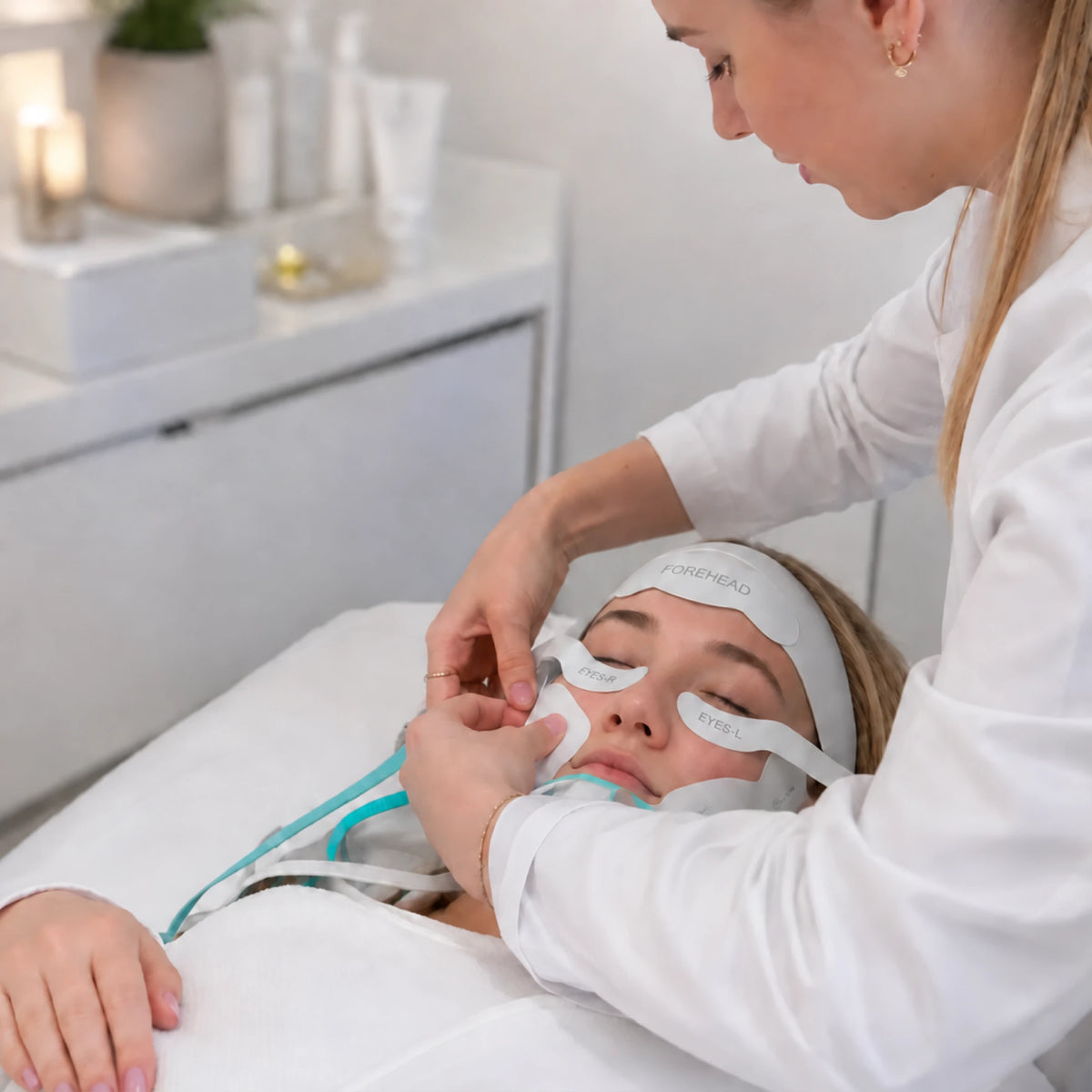 Melythra FEMS™ + RF Facial Lifting System - detail 2